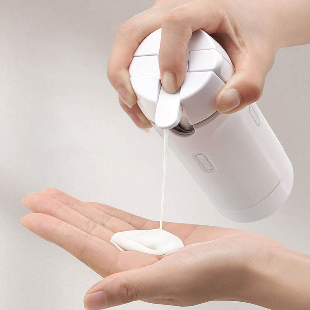 Travel Dispenser 4 in 1